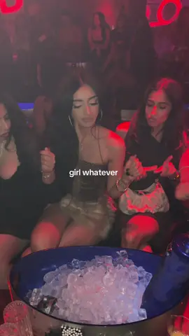 partying like it’s 2016 #libraszn #25thbirthday 