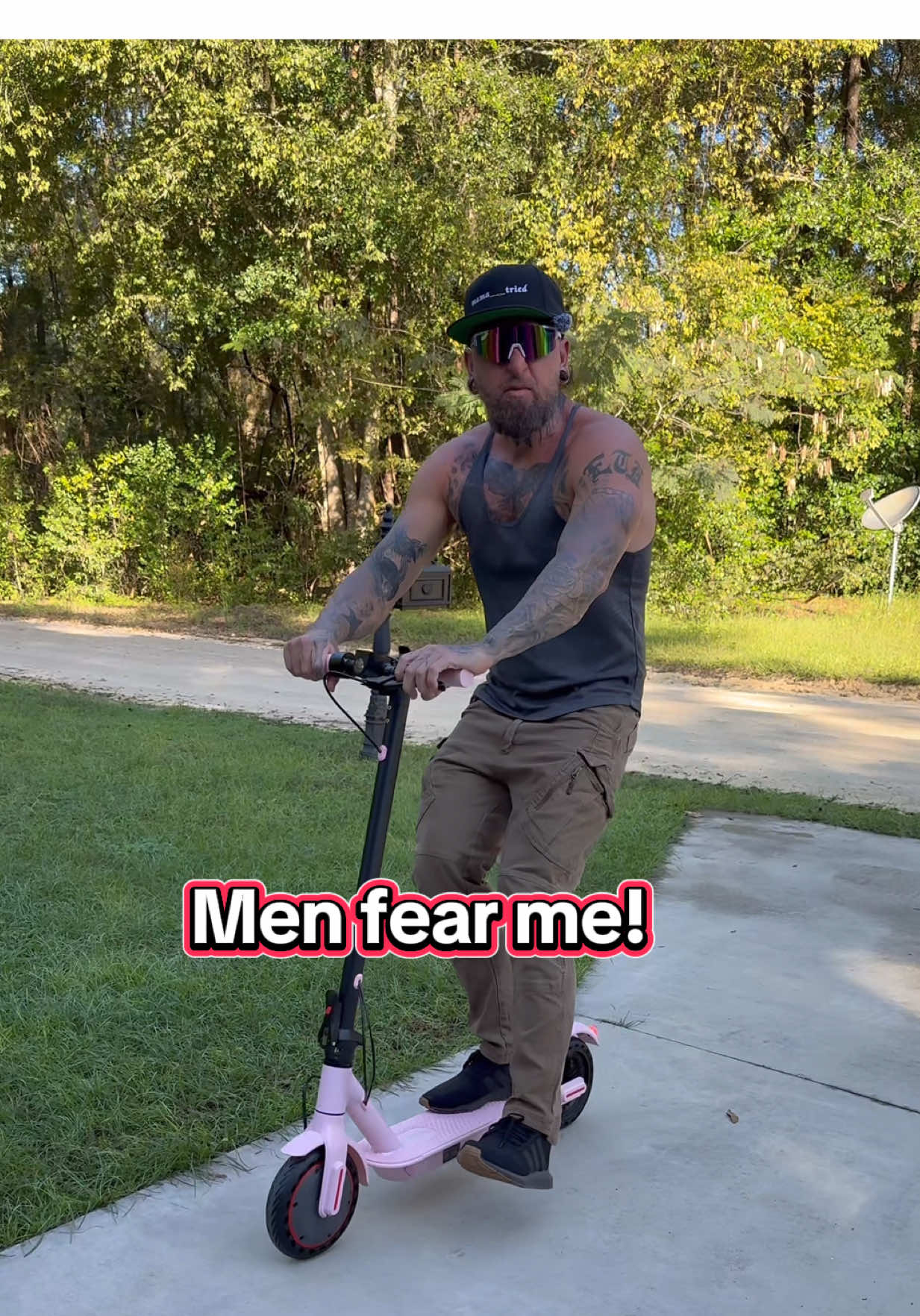 This electric scooter is great for a gift and also a great way to get around campus! #escooter #motorcycle #kidstoys #xmasgiftideas #scooter 