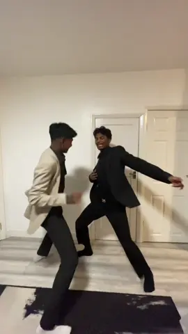 Have to play this song 🕺🏾 #fyp #tamil #dance #party #aathangaraorathil 