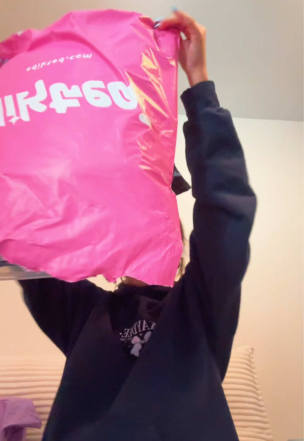 HAULLL also ignore the food on my sweatshirt idk how to eat without getting stains. #haul #edikted 