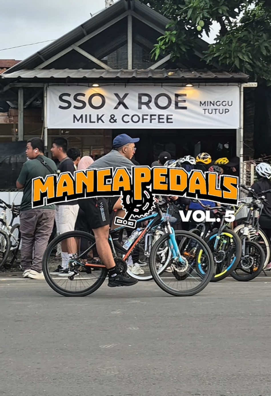 SAMPAI KETEMU DI EDISI KE- 6 YA Terima kasih buat pesepeda yg udah meramaikan Vol 5 ini dan juga supportnya @susu_olla pionir susu murni di cilacap Next Vol 6 finish dimana nih? Apapun sepedanya yg penting sepedaan bareng di #mancapedals  Note : - selalu mematuhi peraturan lalu lintas - menjaga mandiri sepedanya setiap parkir #mancapedalsvol5 #gowescilacap #sepedaan #makanancilacap 