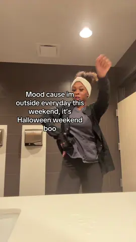 It’s lit lemme drink my water now😭 #fyp #halloween #fypシ #trendingvideo #viralvideo 