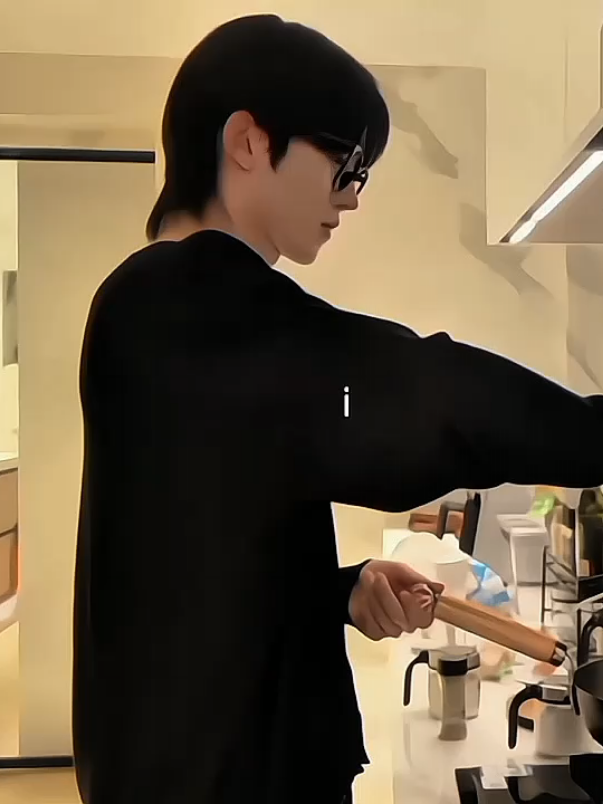 he's so husband material #eliothuang #huayong #huangxing #abodesiretheseries 