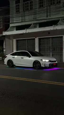 พ่นหมึกแล้ว เปลี่ยนสีได้ด้วยนะ☺️ พิกัดมุมล่างซ้ายมือ👇🏻 #civicfe #ไฟใต้ท้องรถ #ไฟRGB #ไฟแต่งรถ 