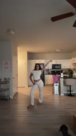 hot girls are weird ❤️‍🔥 #hotandweird 