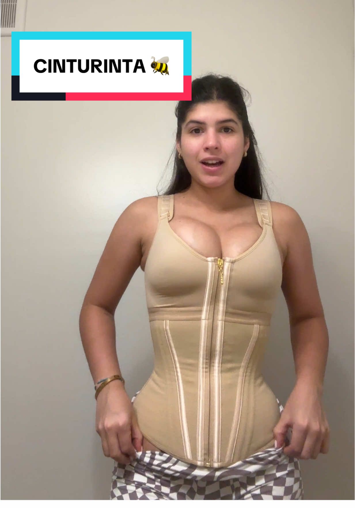 Para después de la cirugía 😘😘 asegúrense de elegir la talla correcta porque hace BASTANTE compresión 