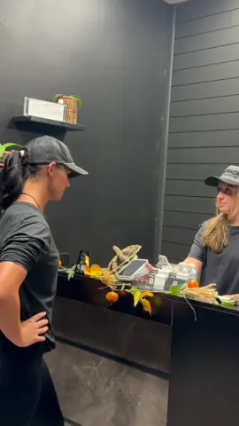 Sarah wouldn’t do the trend, Juliet had to step in 