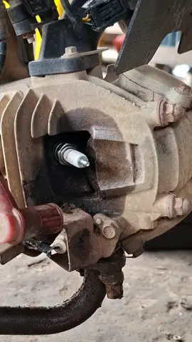 mata screw extractor bisa juga diaplikasikan untuk melepas busi yang ambrol #screwextractor #tapbalik #pelepasbautrusak 