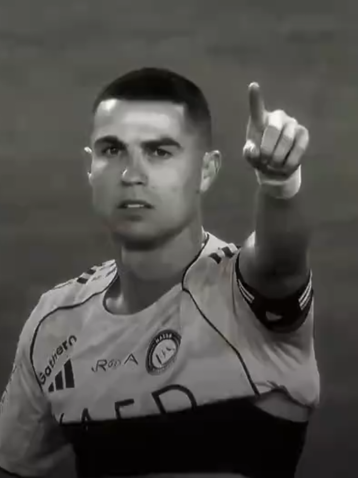 🤍!!..چاوی من بەس تۆی بینی #cristianoronaldo 