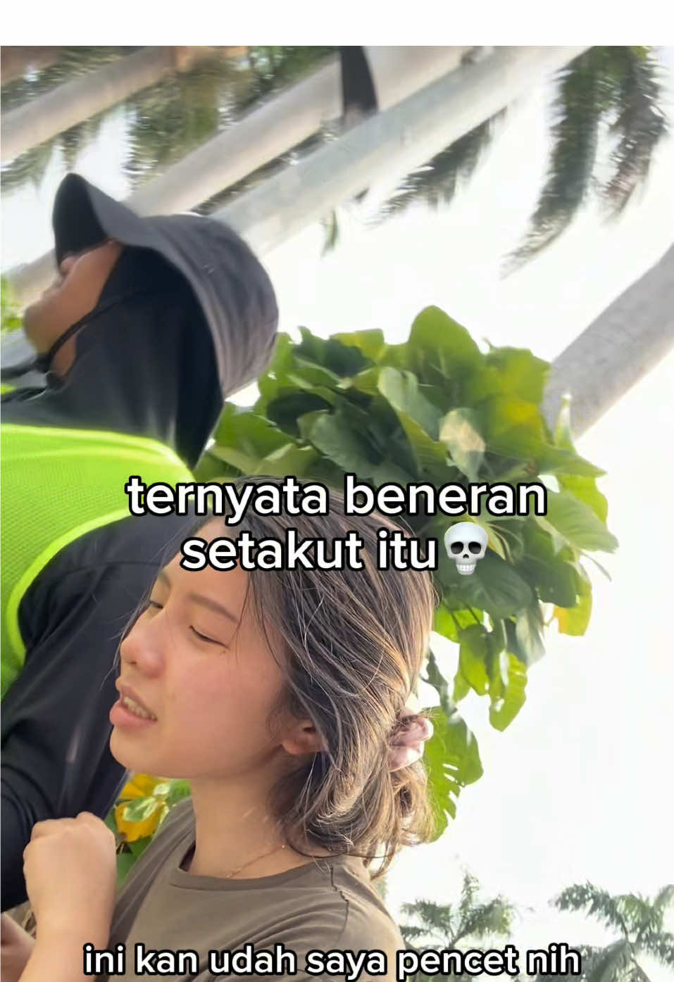 manusia dewasa mana gabisa nyebrang? #ngakak #sunscreenwaterproof #sunscreenringantransparan #sunscreenviral 