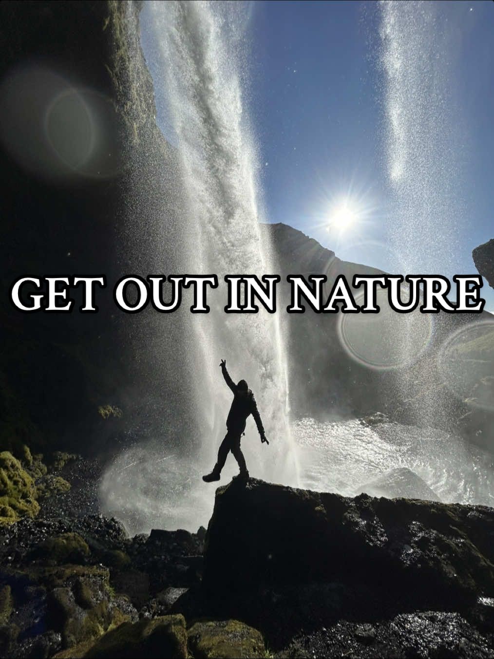 As we return to #nature, we return to ourselves. We are not separate from our planet, we are apart of it.  • If you’re feeling depression or anxious, go outside, take a walk, awaken your senses. This WILL begin to heal you.  • While doctors prescribe medication, the solution to a lot of our problems is very simple. Go outside, re-member who you are. This is #healing. This is #health