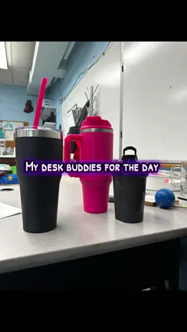 Anyone guesses what’s in my cups? 