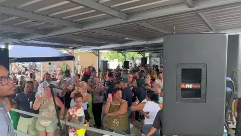 Videito del domingo 19 oct desde La Casona De Guito #SanGermanPR Con Rumba Caliente