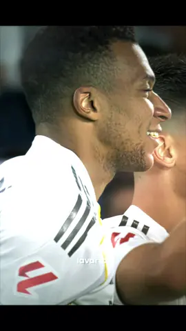 Is Mbappe The Best In The World? 🌍🇫🇷 | #kylianmbappé #realmadridfc #fyp #viral #lavaftbl 