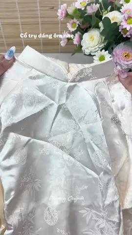 Áo dài gấm cách tân cổ trụ dáng ôm tay loe #aodai #aodaicachtan #aodaivietnam #thoitrang #fypシ゚ 