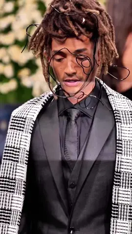 Why Is Jaden Smith So Obsessed with Wearing Women’s Clothes and Why Does He Always Look So Gloomy.#celebrity #jadensmith #willsmith #fashion