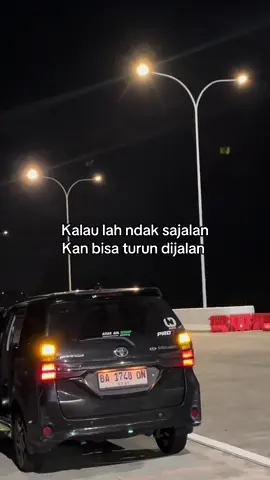 Cari se oto nan sajalan #fyp #bismillahfyp #laguminang #marasai #fypシ゚ 