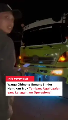 Sejumlah warga di kawasan Cibinong gunung Sindur melakukan aksi penyetopan terhadap truk tambang jenis tronton yang melintas di Jalan Cibinong–Ciseeng pada Selasa (21/10). Aksi spontan tersebut dipicu oleh pelanggaran jam operasional dan cara berkendara sopir yang dianggap membahayakan pengguna jalan serta warga sekitar. Truk-truk besar itu diketahui melintas di luar jam operasional yang telah ditetapkan, yakni sebelum pukul 11.00 WIB. Padahal, aturan tersebut diterapkan untuk mengurangi kemacetan serta menjaga keselamatan masyarakat di wilayah padat pemukiman. Selain melanggar jam operasional, beberapa sopir truk juga dilaporkan mengemudi secara ugal-ugalan. Warga menuturkan, sejumlah pengemudi memacu kendaraan dengan kecepatan tinggi di jalan sempit dan rawan kecelakaan. Bahkan, beberapa warga sempat menegur langsung sopir yang melintas demi menghindari hal-hal yang tidak diinginkan. Masyarakat berharap pihak berwenang segera turun tangan menindak tegas pelanggaran ini agar keselamatan pengguna jalan dan warga sekitar tetap terjaga. @dishub.bogorkab  #gunungsindur #ciseeng #infoparung #parung #bogor 