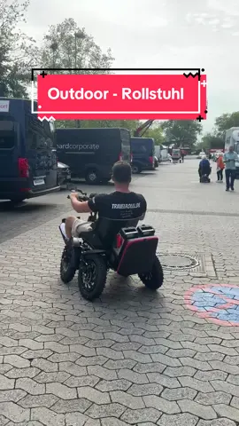 Entdeckt auf der Rehacare: Der neue mobile Outdoor-Rollstuhl! 🔥💺 Der ist ja richtig schnell unterwegs! 😲 Habt ihr ihn auch gesehen? Wie findet ihr ihn? 🌳🚗 ♿️