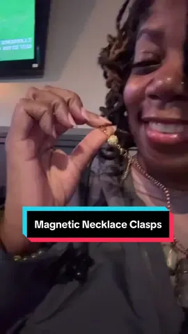 Replying to @Camillah Scipio girl it saves the stress of fastening my necklaces especially with long nails 😭 #magneticclasp #necklacehack #jewelrytiktok #tiktokshopcreatorpicks #tiktokshopblackfriday 