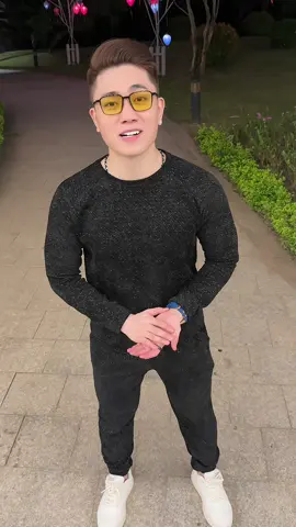 Bộ cổ tròn nam chất liệu dạ ki