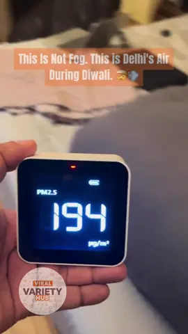 A stark look at the air quality in Delhi during the peak of the festival season. This level of pollution is staggering and represents a severe health crisis for millions. 😷 Seeing the PM2.5 readings climb like this shows just how dire the situation is on the ground.  We need global solutions for this. 🙏 #AirQuality #Diwali #DelhiPollution #India #VVHDaily