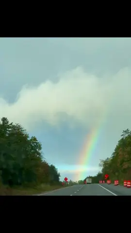Rainbows mountains and fall colors on the leaves - I can’t say I’m always going to be more of a summer girl than a fall girl but these colorful October views are beautiful #fall #scenic #mountain #color #leaves 