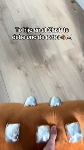 Todo fan de Clash Royale debería tenerlo… #clashroyale #tronco #logbait #peluche #log Este peluche de tronco es igual a la carta del tronco de Clash Royale. Es el regalo perfecto para tu amigo que juega logbait.