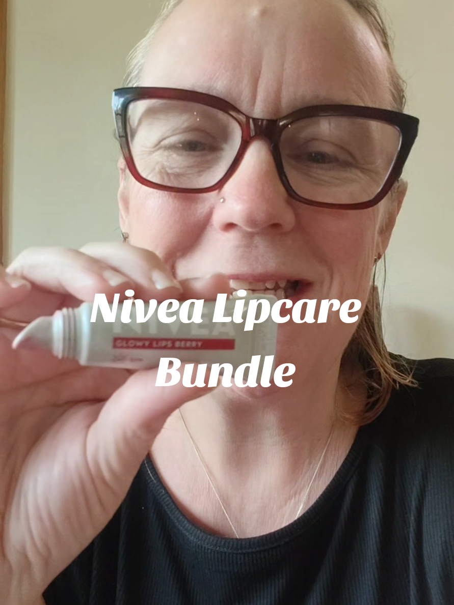 To combat dry lips this winter thus Nivea skincare bundle is such great value. Or it could make great stocking fillers too #tiktokmademebuyit #dealdrops #cosyseason #lipcare #drylips 