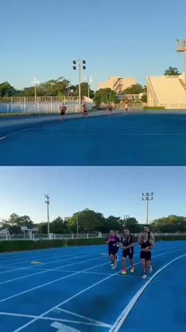 6x400 de menos a más.  Del viernes de entreamiento matutino #Running  #mayanjaguars_oficial#