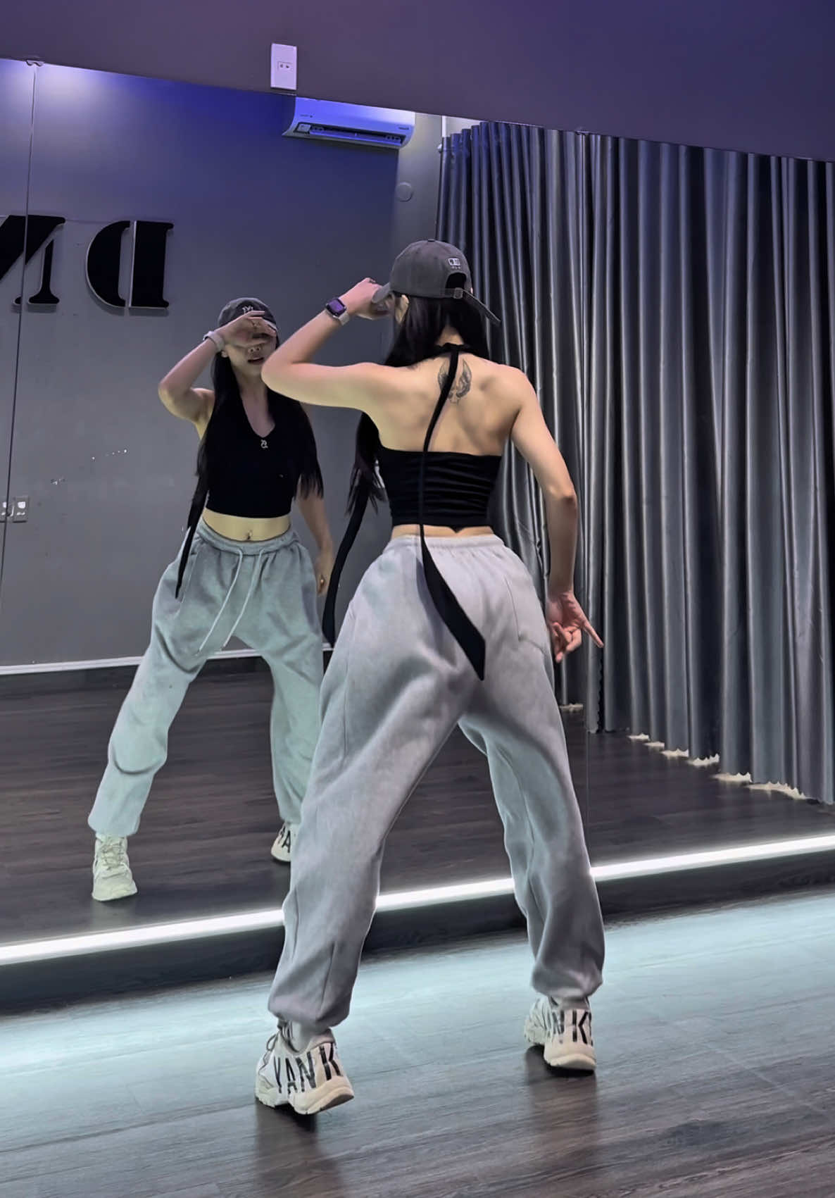 Lên xe đi cưng . Nhạc này cháy quá 💃💃💃(dc:🙌)  #dancebar #xuhuong #daynhay #viral (Dạy nhảy Đà Nẵng ) 