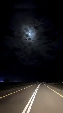 #يطري_عليه_الوله_واطري_على_باله #قصايد_شعر_خواطر_شيلات_الاكسبلور #اكسبلور 