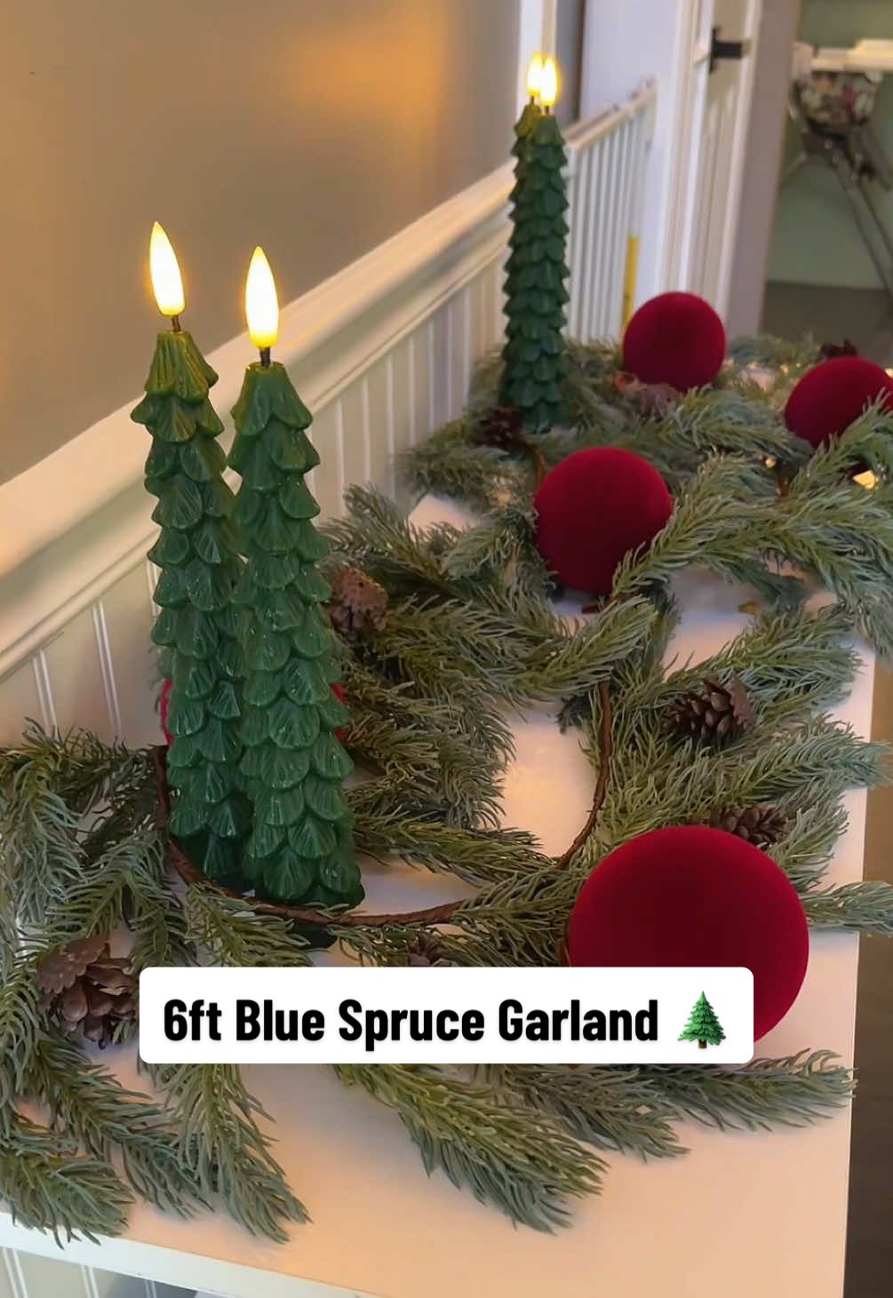 This garland is giving elegant Christmas vibes 👌🏼🎄 #christmas #garland #christmasdecor #tiktokshopholidayhaul #tiktokshopblackfriday 