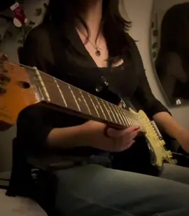 Pixelated kisses #joji #pixelatedkisses #guitar #fyp #wlw 