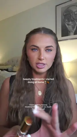 why was I lowkey serving a Drake accent in the beginning of that?😭😭 ANYWAYS 3 beauty treatments I started doing at homeeeee!!!! There’s honestly so many more and I love it (so does my wallet)  . #prettyprincesshq #katgold 