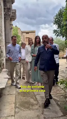 Adquirir nuevos conocimientos nunca esta de más #royalfamily #mundial #ayuda #europe #españa 