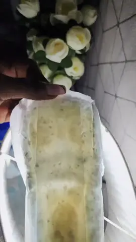 #stitch with @Ritah mia Honestly, this doesn’t make sense at all. Like, what is this? What are we really using every single month, thinking it’s safe? I saw this trend where people put pads under the lamp, and this is what shows up. It’s scary because this is something that stays in contact with our bodies for hours, and no one really talks about what’s inside. Why are we not told what materials are used? Why does it turn yellow or dark like that when heated? And why do women keep developing conditions like endometriosis, fibroids, cysts, and constant hormonal issues yet no one investigates what we’re being exposed to? We’re told to “just use it,” but what are we actually absorbing through our skin every month? We deserve transparency. We deserve answers. Every time we question it, people call it “just internet theories.” But if it’s really safe, why does it react like that? Why do so many women worldwide suffer from reproductive health problems that keep getting worse generation after generation? This is not just about a pad. It’s about how disconnected the system is from women’s health. It’s about how little information we’re given about the products we trust with our most intimate parts. All we’re asking for is honesty. All we’re asking for is safety. All we’re asking for is to stop normalizing pain, sickness, and silence. Because this  this doesn’t make sense anymore. #WomensHealth #EndometriosisAwareness #FibroidsAwareness #PeriodTalk    