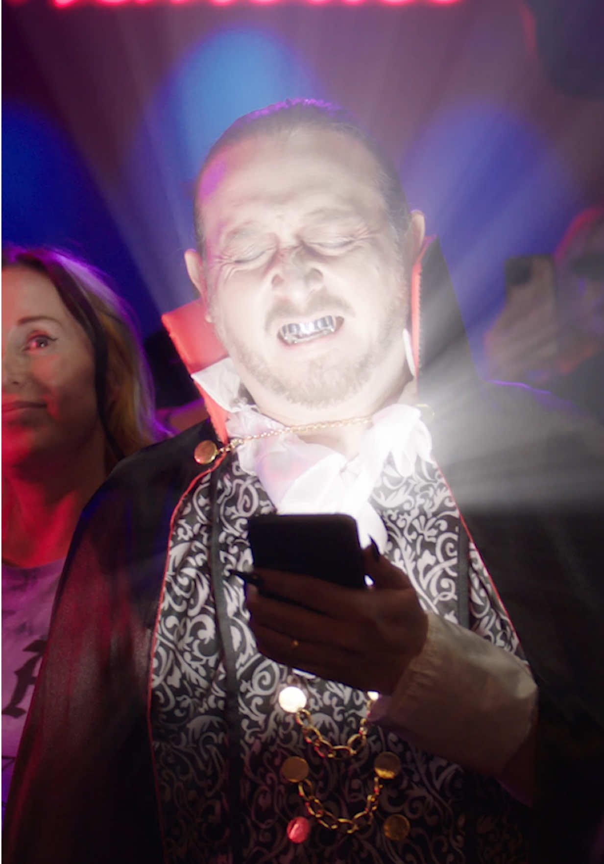 Blinded by the light? Switch over to dark mode now at setlist.fm