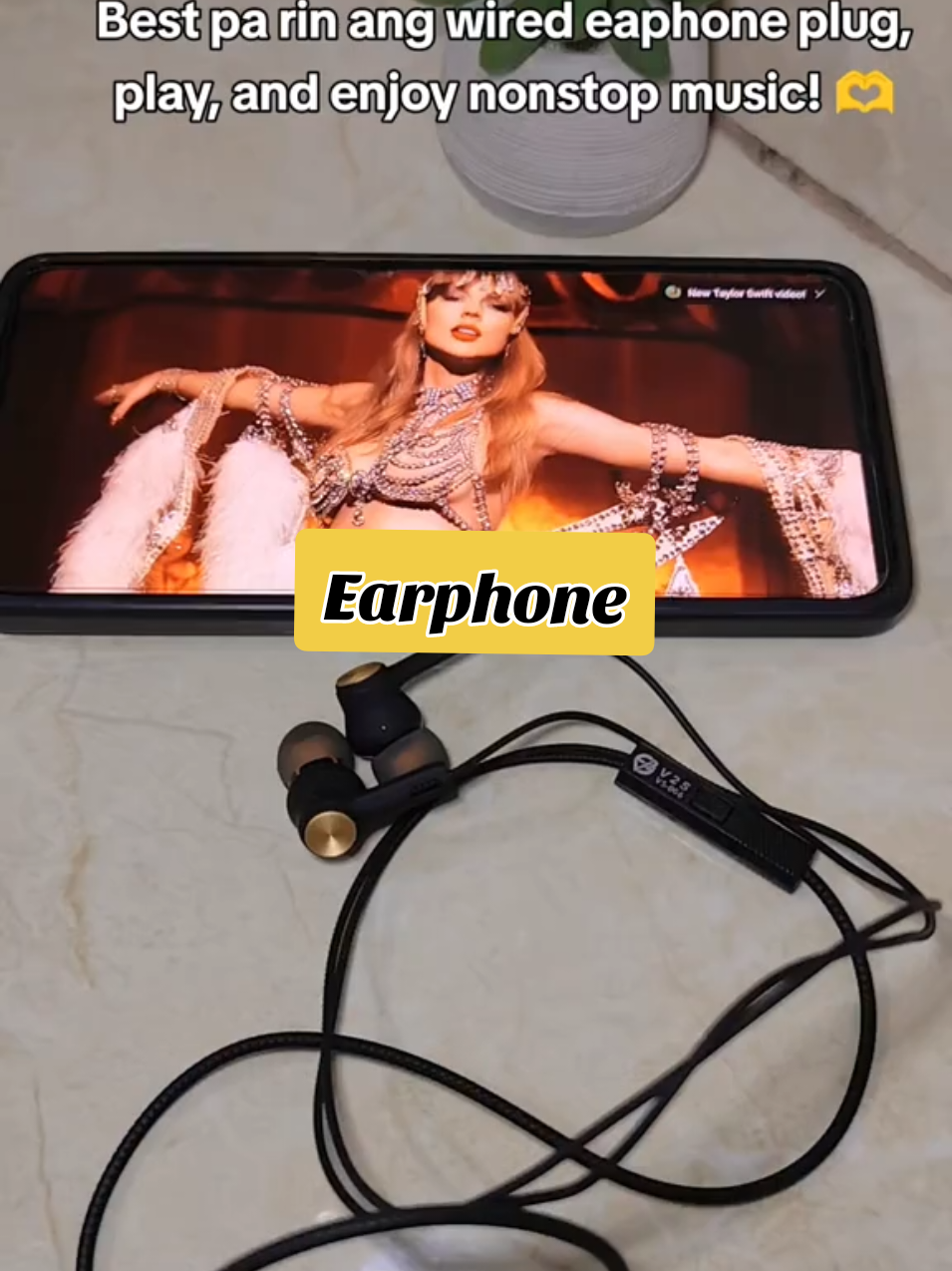 Affordable na, good sound quality pa! Check out mo na ‘to  sulit for everyday use!  #AffordableEarphones #GoodSoundQuality #earphone  #TechEssentials #travelessentials 