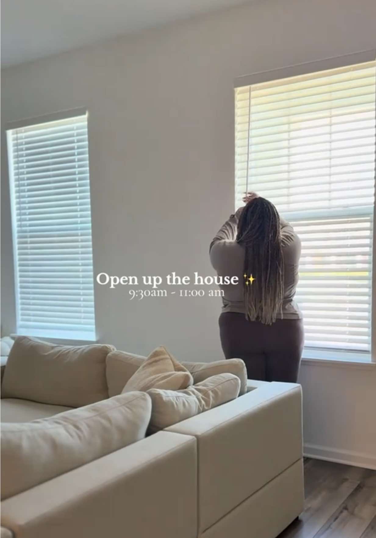 Been really focusing on being on top of things daily instead of every few days makes the house run alot smoother 🤍 #cozyathome #morningroutine #todolist #homeaesthetic #kitchendecor 