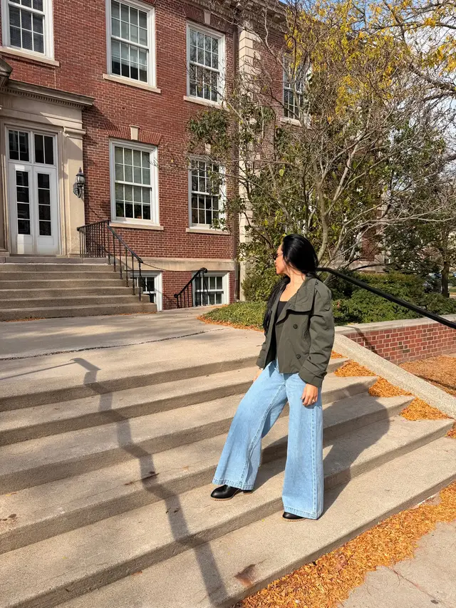 Fall photos every girl needs in her camera roll 🤎🍂 #autumn #fallphotos #autumnfashion #pumpkinseason #group7 