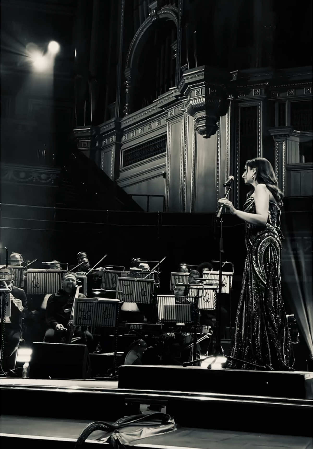 الصولو الأعظم بالتاريخ .. #انغام #Angham #ياريتك_فاهمني 