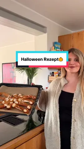 Triggerwarnung, Achtung Spinne! Passend zu Halloween könnt ihr aus Laugenstangen diese coole Spinne in gerade mal 20 Minuten zaubern 🕷️