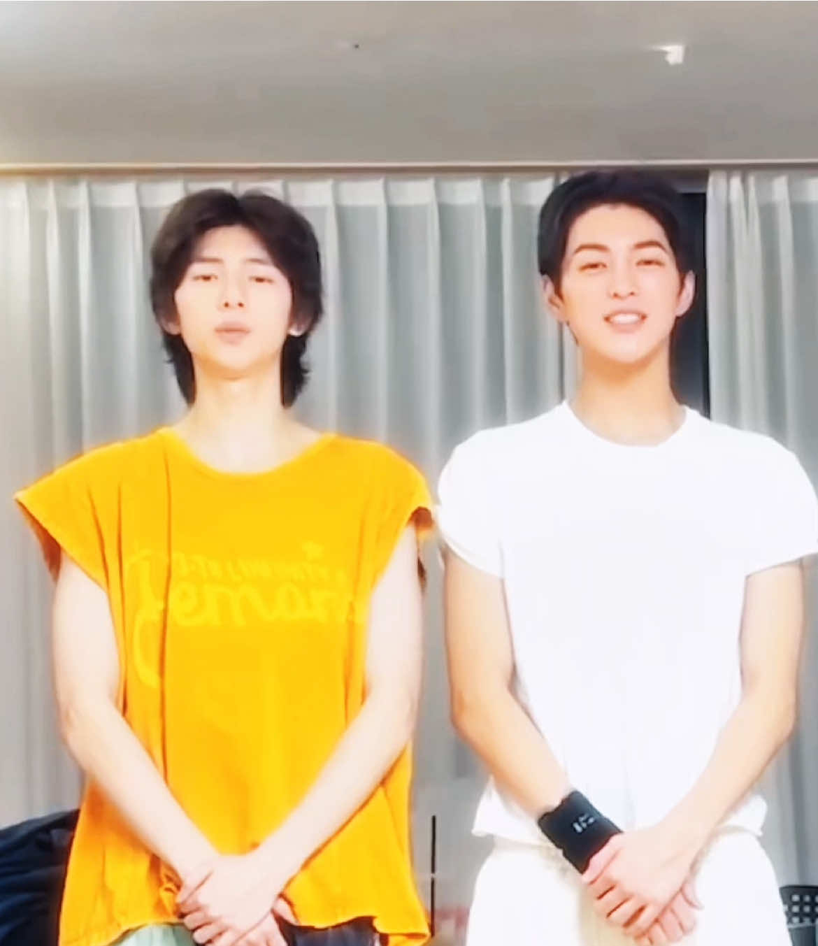 sao mà hai anh em nhà này đáng yêu thế 😭 em Kẹo là ẻm khoái anh Hún lắm nhơ 🤏🏻 #juhoon #keonho #cortis #fyp #xuhuong 