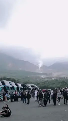 H-24 baru Kedata/fix berangkat 47 Unit. stay tune Saya Bakalan Update Terus di Story Tiktok yaa. #tripmania #tripmaniabus #bpwtourofficial #papandayan #fyppppppppppppppppppppppp 