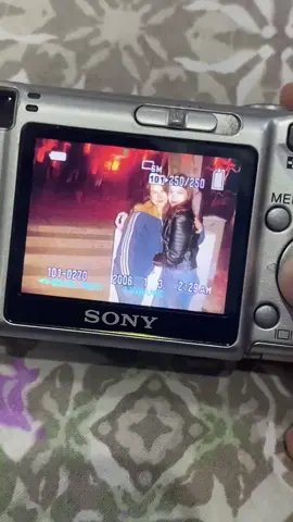 #digitalcamera #sony #vintage #sisters #fyppppppppppppppppppppppp 