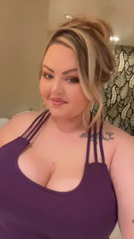 #biggirltiktok #curvytiktok #plussizeedition 