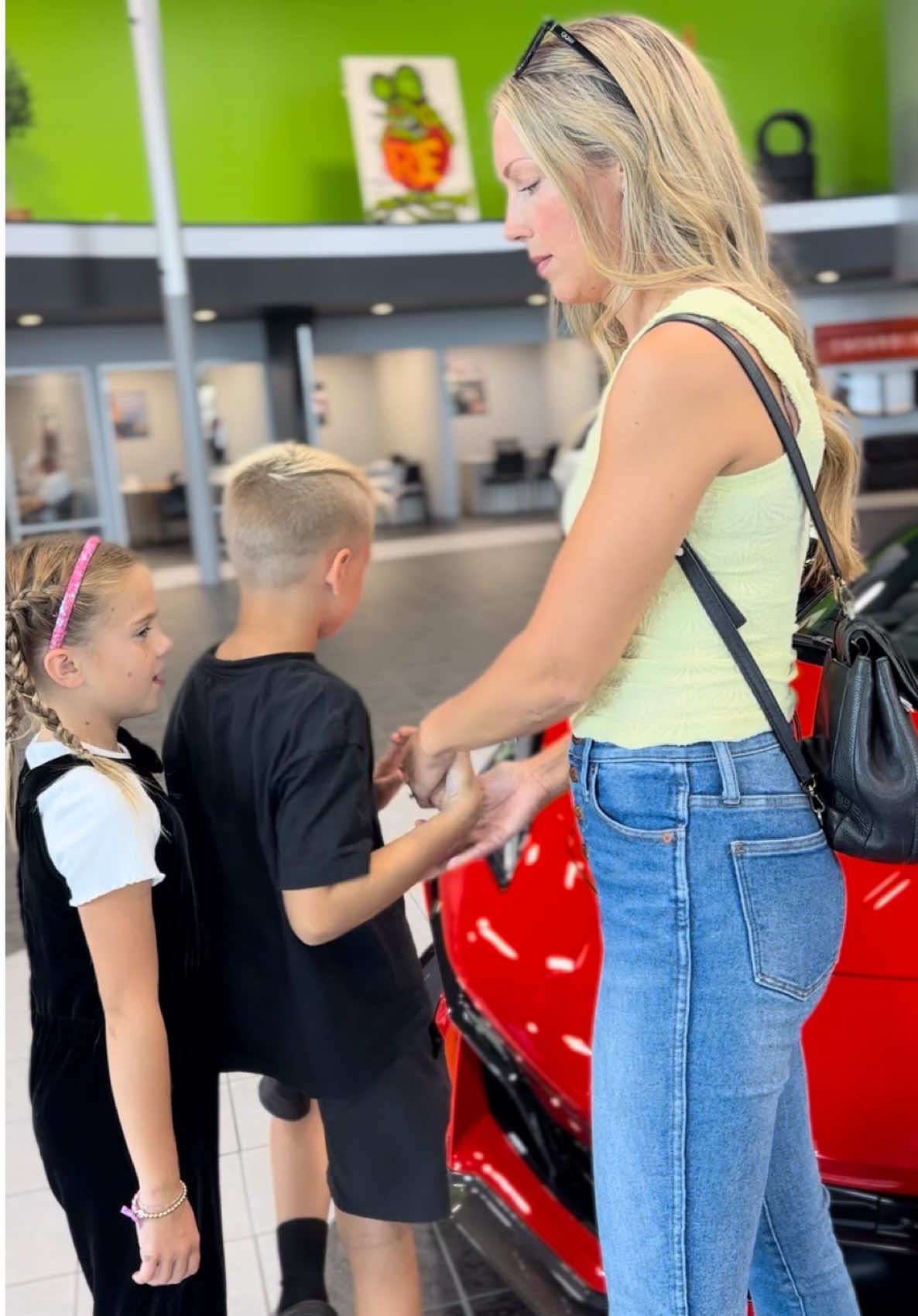 Buy out your lease in the fastest way possible with @Lease End ! Give them a call today!