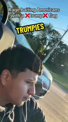 Mexicans RAGEBAIT American trump supporters by driving with HUGE crossed out TRUMP FLAG😱😱 #fyp #trump #americans #ragebait #tinogoku