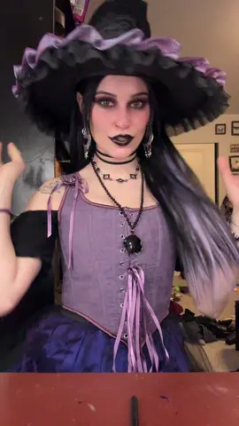 JEWLERY OF THE DAY!!! And a little psa 🤭😈#31daysofhalloween #mysteryjewlerygirl #mysteryjewelryjar #trending #halloweencostume 